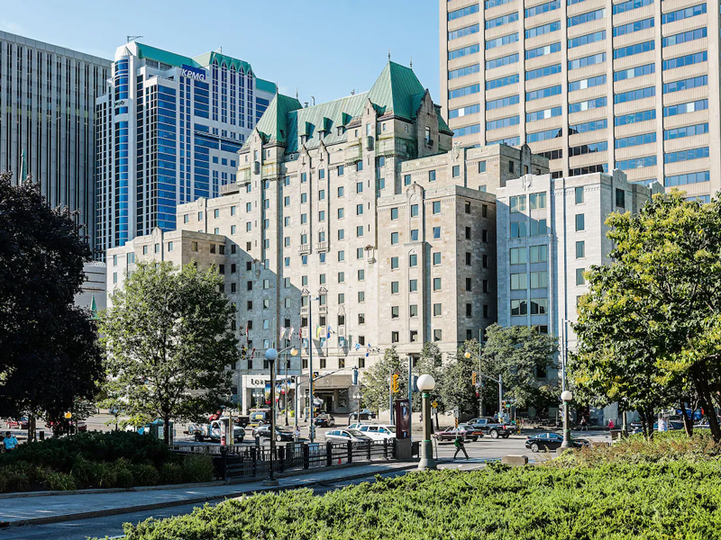 Lord Elgin Hotel