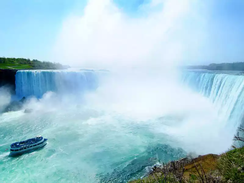 2. Day Tours - True Experience Tours - Niagara Falls Tour S