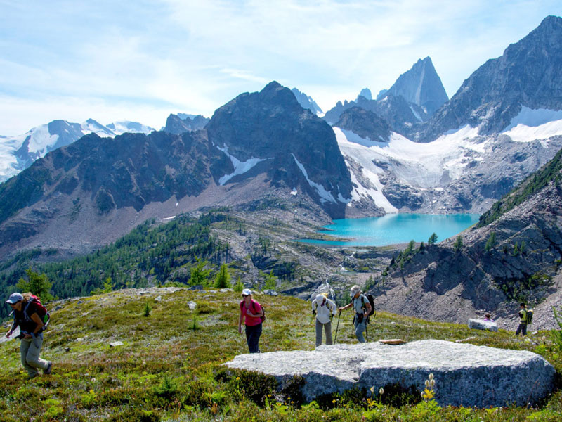 3. Resorts - CMH - Cariboos - Heli Hiking