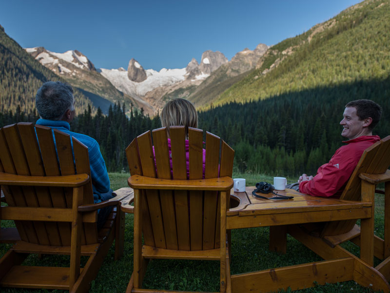 4. Resort - CMH - Bugaboo Lodge - Heli Hiking