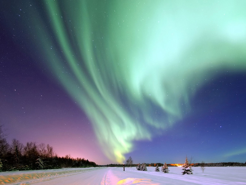 Alaska Aurora Train with Lodge At Black Rapids 5