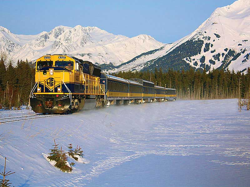 Alaska Aurora Winter Train with Chena Hot Springs 3