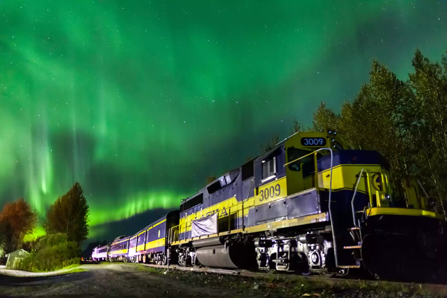 Alaska Northern Lights with Alaska Railroad Alaska Northern Lights with Alaska Railroad
