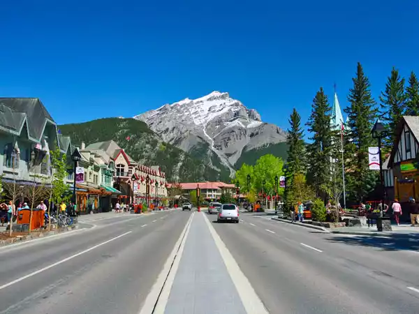 banff-600x450