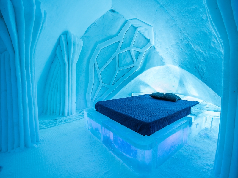 Explore Quebec City Ice Hotel 7