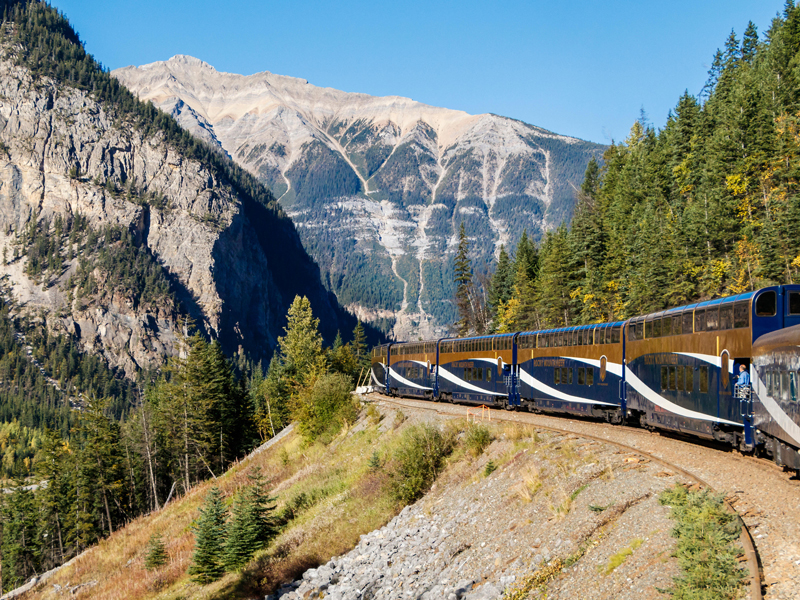 Ultimate Canadian Rockies Train Tour from Calgary | Rocky Mountaineer