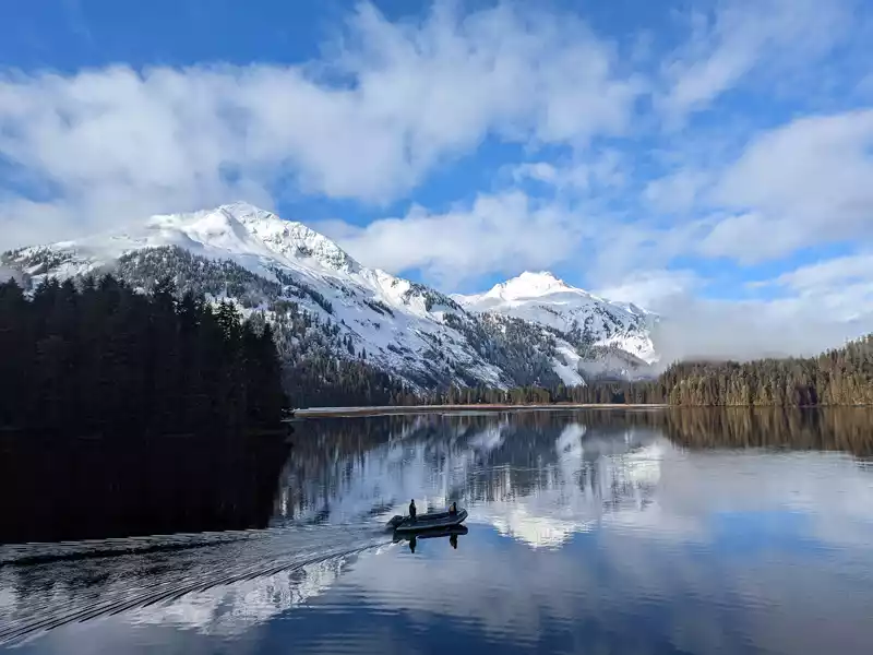 Uncuise Skiff-in-Alaska