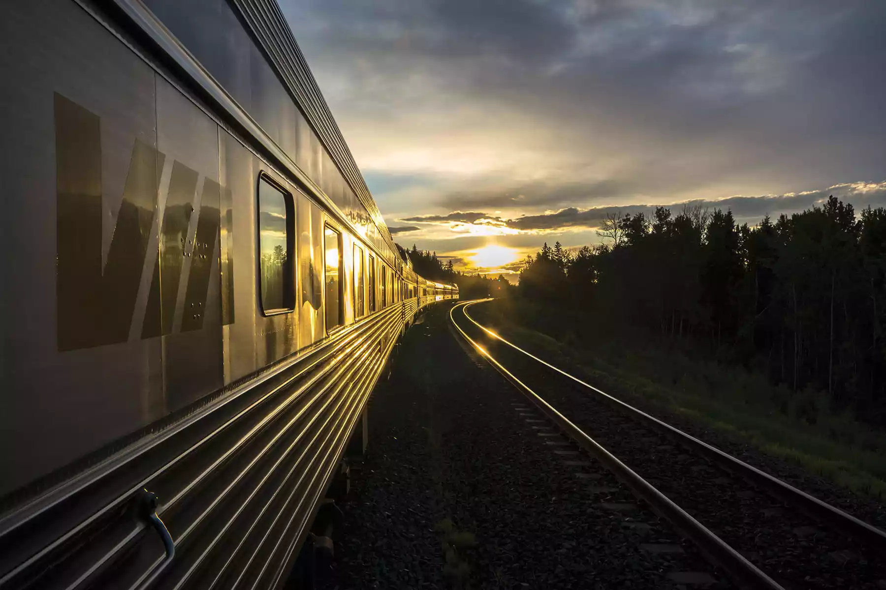 Trans Canada Rail Vacations | Cross-Country Rail Trips from Vancouver to Toronto or Halifax