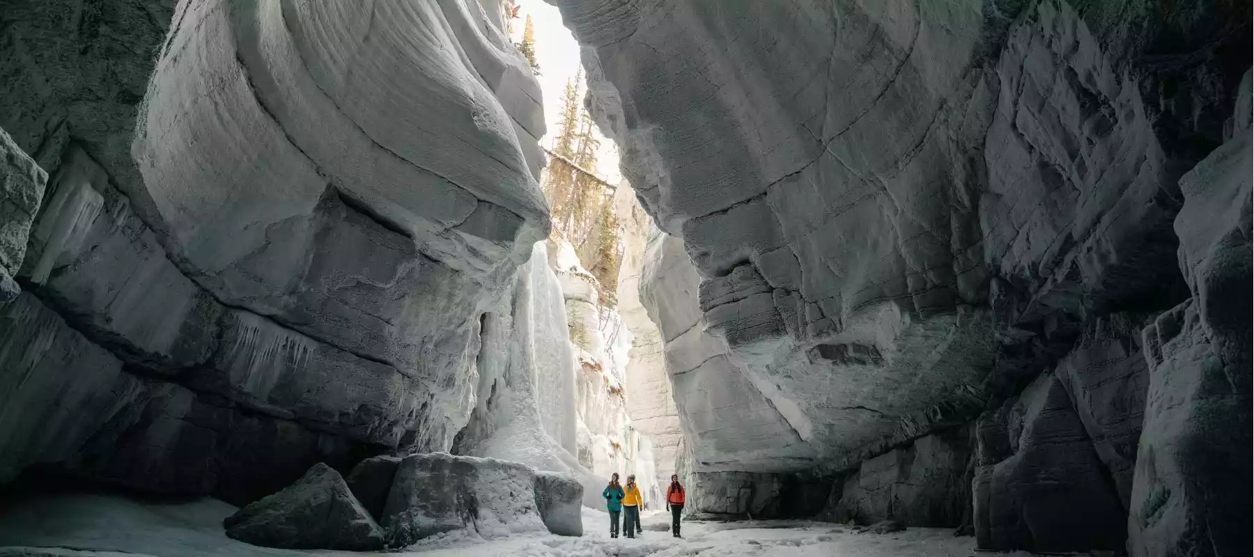 Winter Activities in the Rockies: the Ultimate Guide Winter Activities in the Rockies: the Ultimate Guide