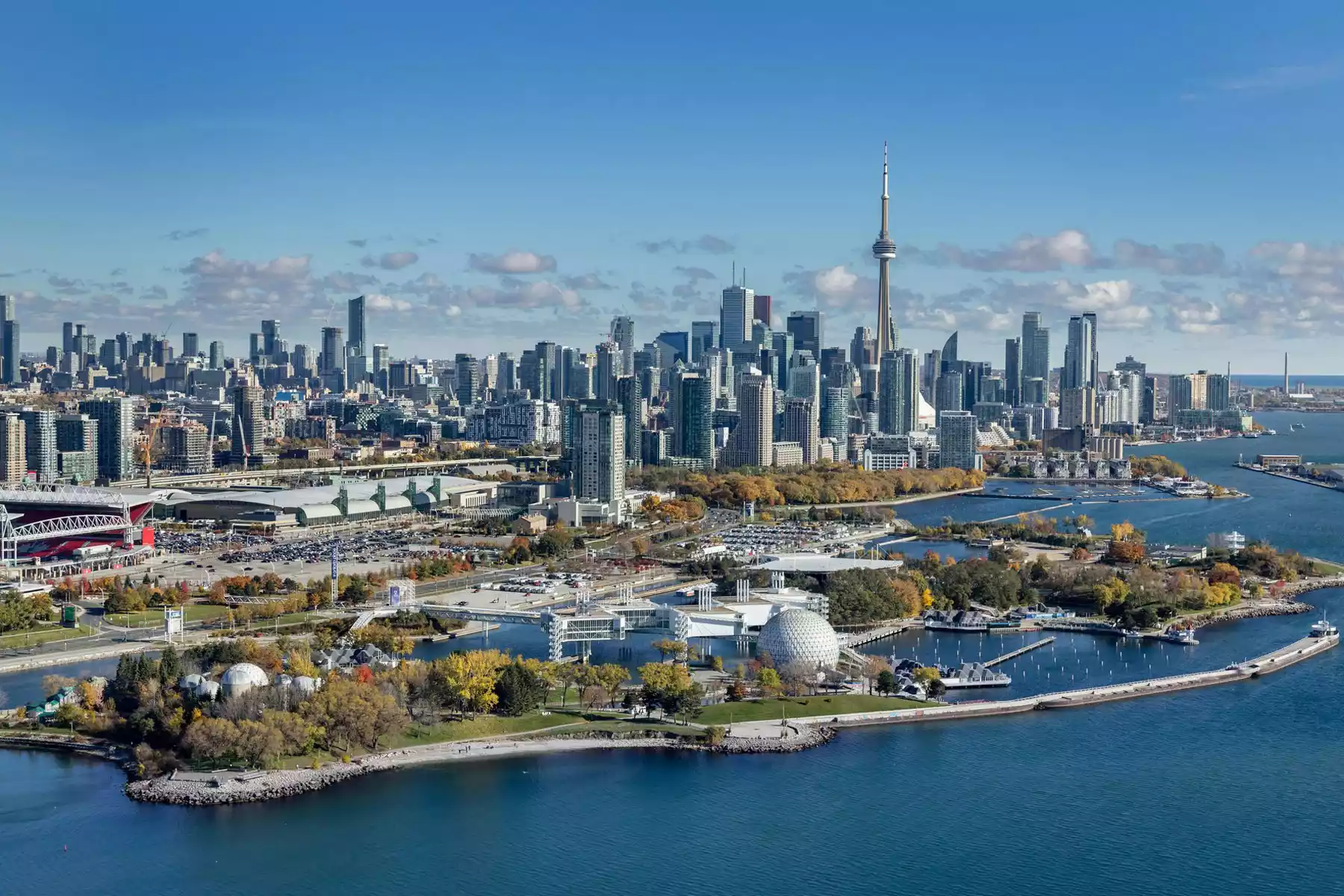 Toronto Vacation Packages
